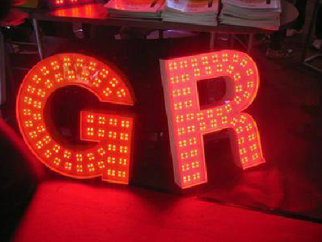 龙胜LED发光字有哪些优势？